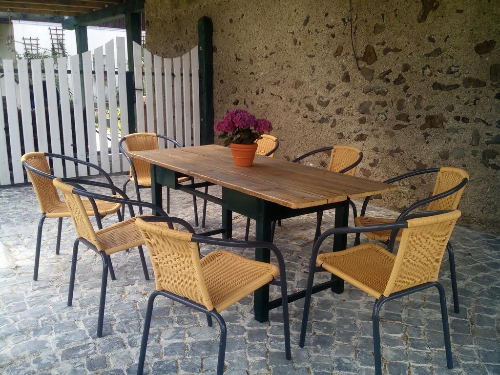 Farma Kozi Dvor Rohozna Apartment Брезно Екстериор снимка
