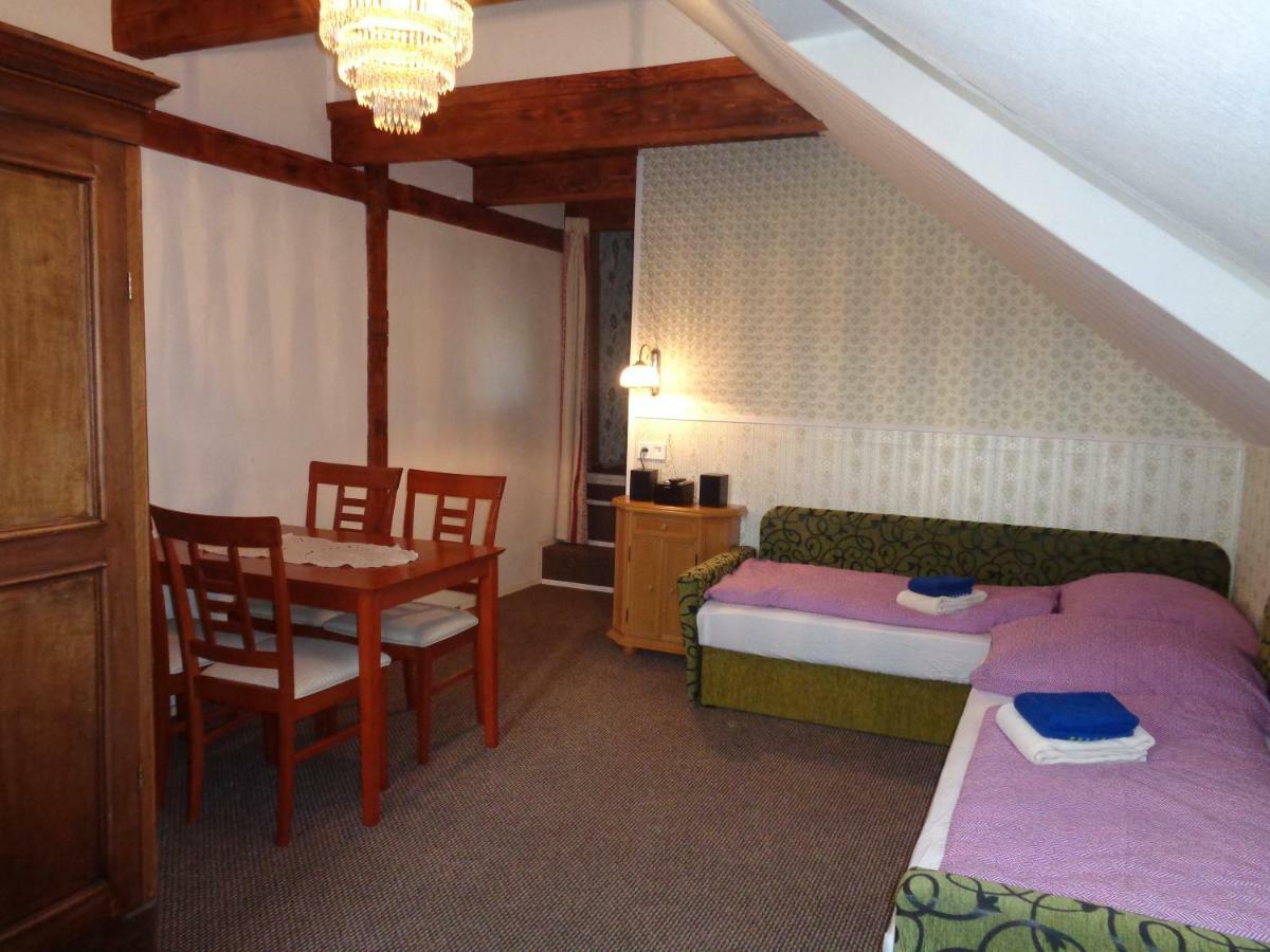Farma Kozi Dvor Rohozna Apartment Брезно Екстериор снимка